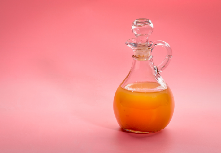 Apple Cider Vinegar Against Pink